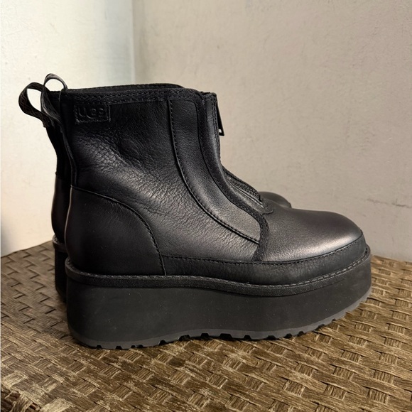 Womens Ugg cityfunc zip boots 5.5 - Picture 5 of 8